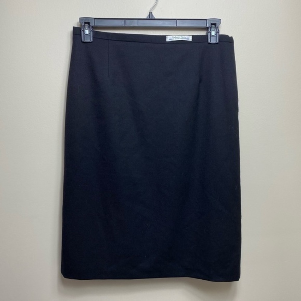 NWOT Pendleton pencil skirt petite. 10P. Black 100% virgin wool